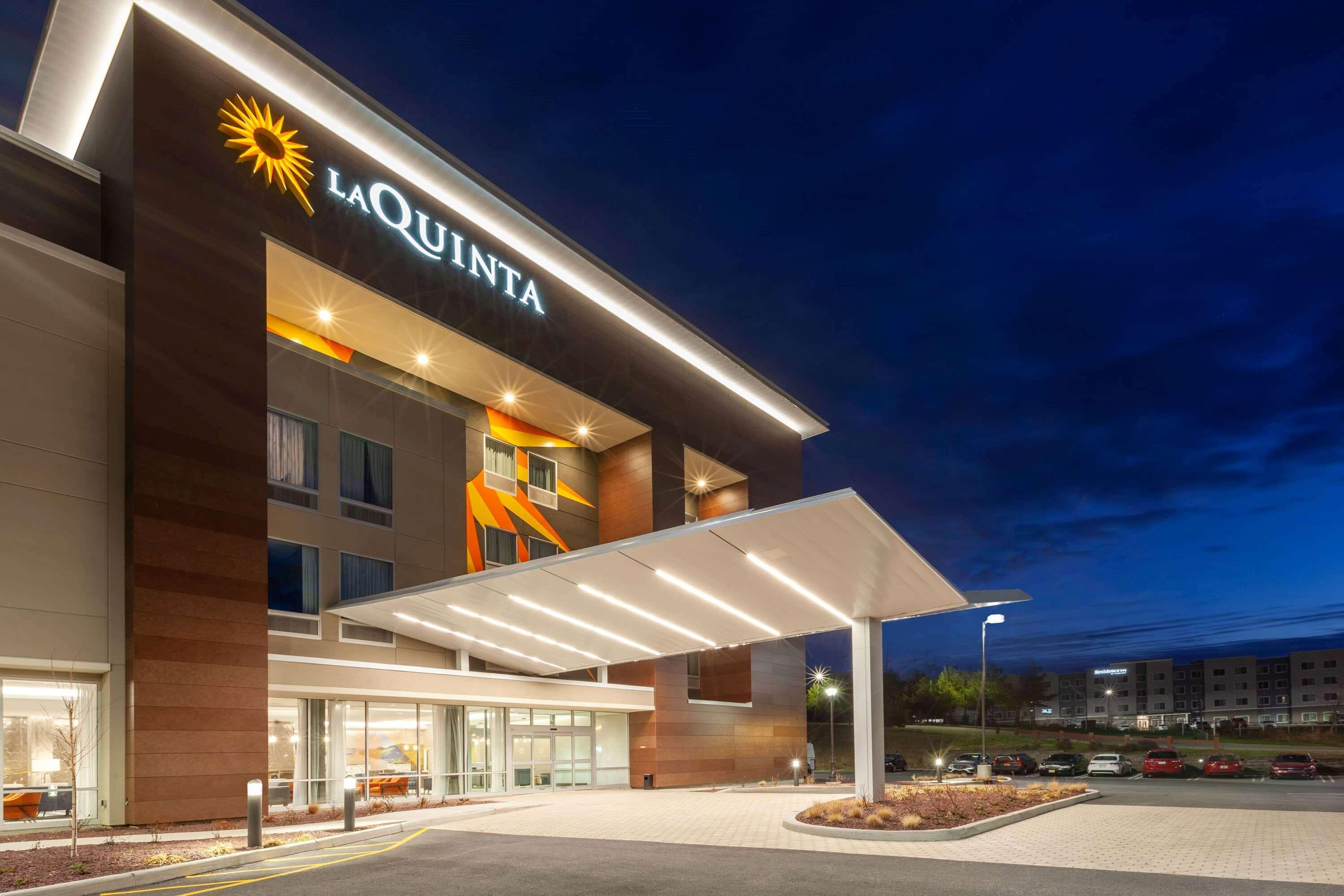 La Quinta Inn & Suites By Wyndham มิดเดิลทาวน์ ภายนอก รูปภาพ